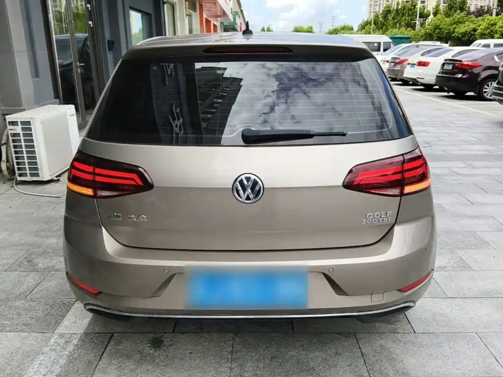 Volkswagen Golf — миниатюра 6