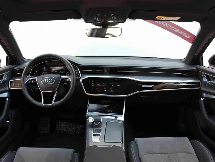 Audi A6L 2024 40 TFSI Luxury
