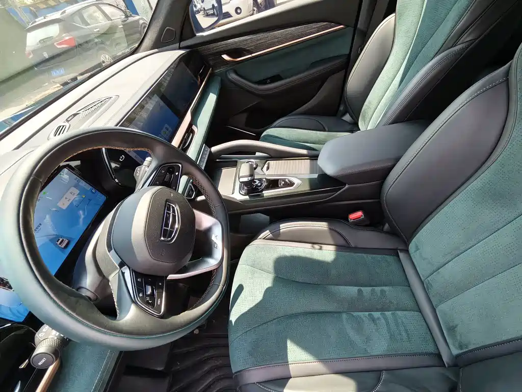 Geely Xingyue L — миниатюра 10