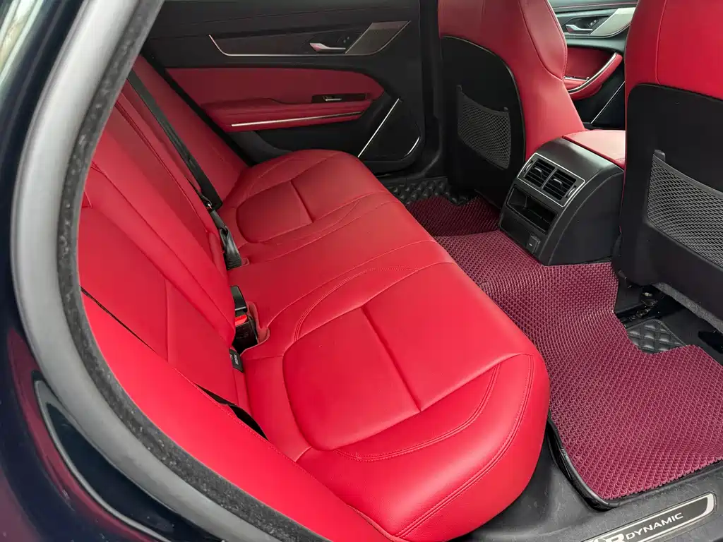 Jaguar XFL — миниатюра 14