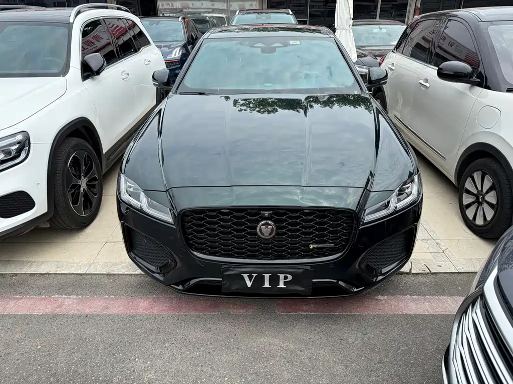 Jaguar XFL — миниатюра 2