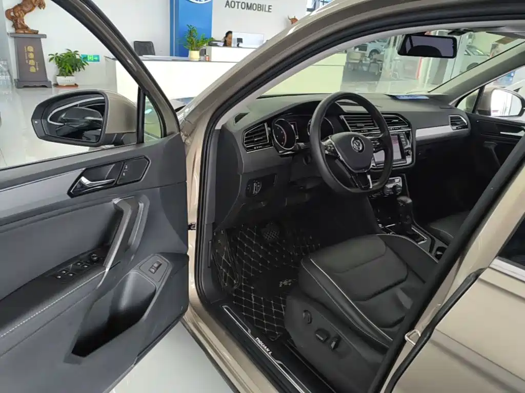 Volkswagen Tiguan L — миниатюра 15
