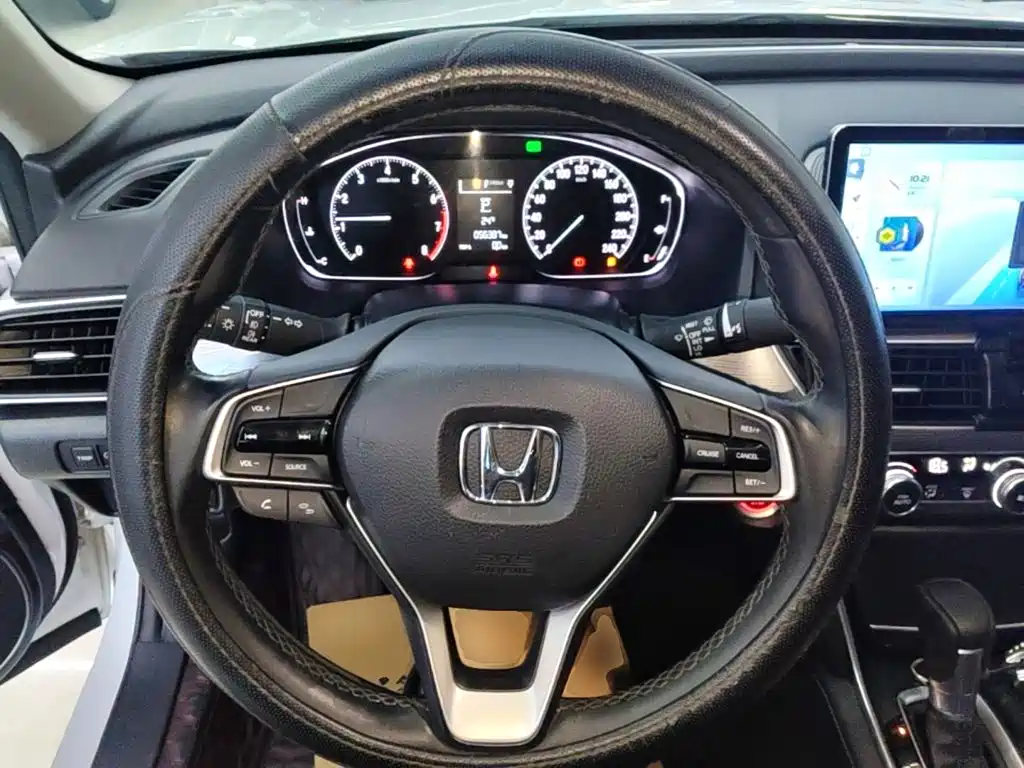 Honda Accord — миниатюра 11