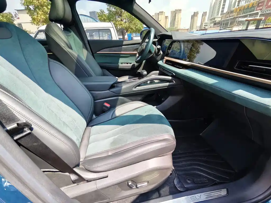 Geely Xingyue L — миниатюра 13
