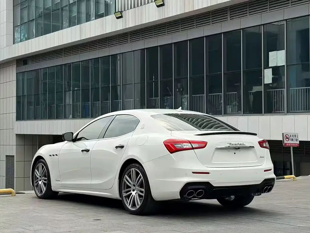 Maserati Ghibli 2018 3.0T Luxury