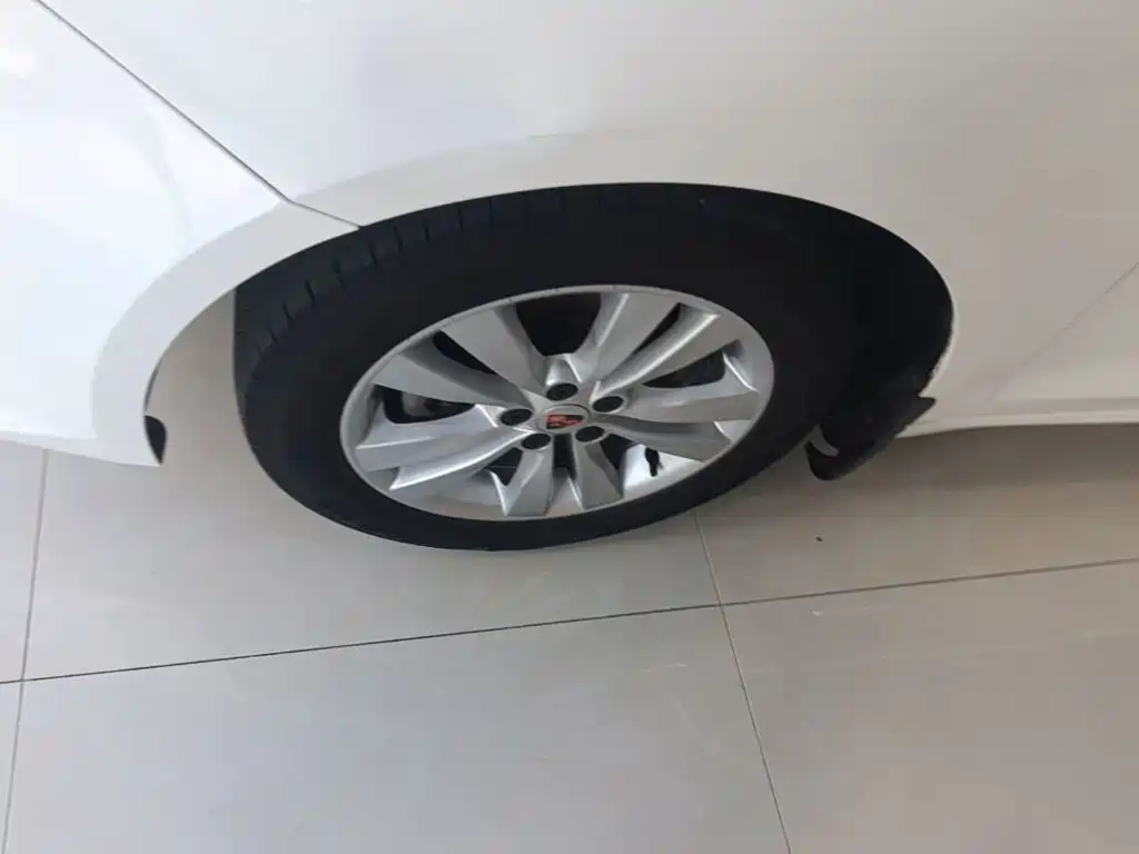 Roewe 360 — миниатюра 23