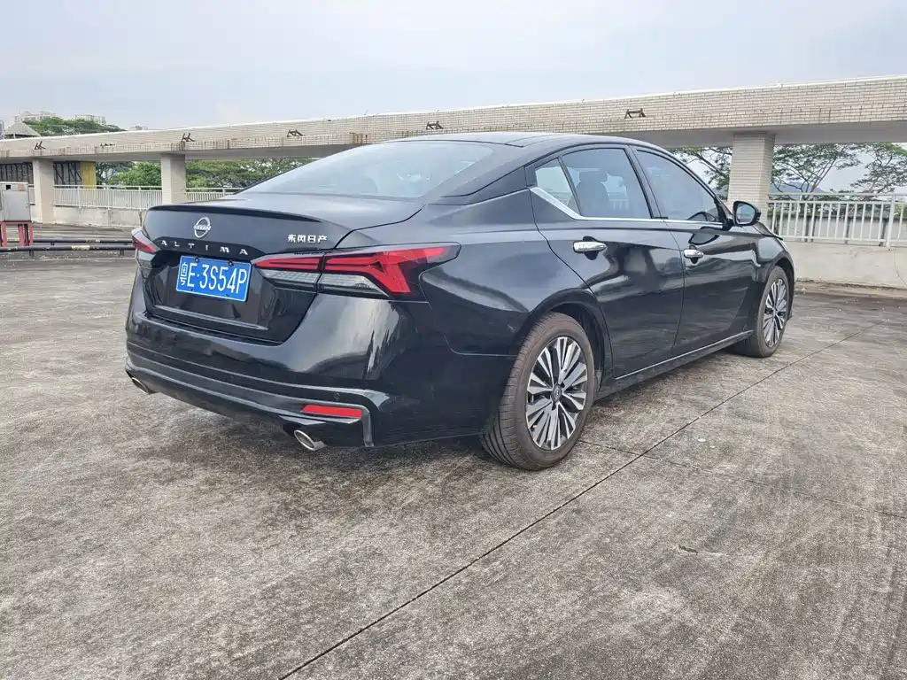 Nissan Teana — миниатюра 11