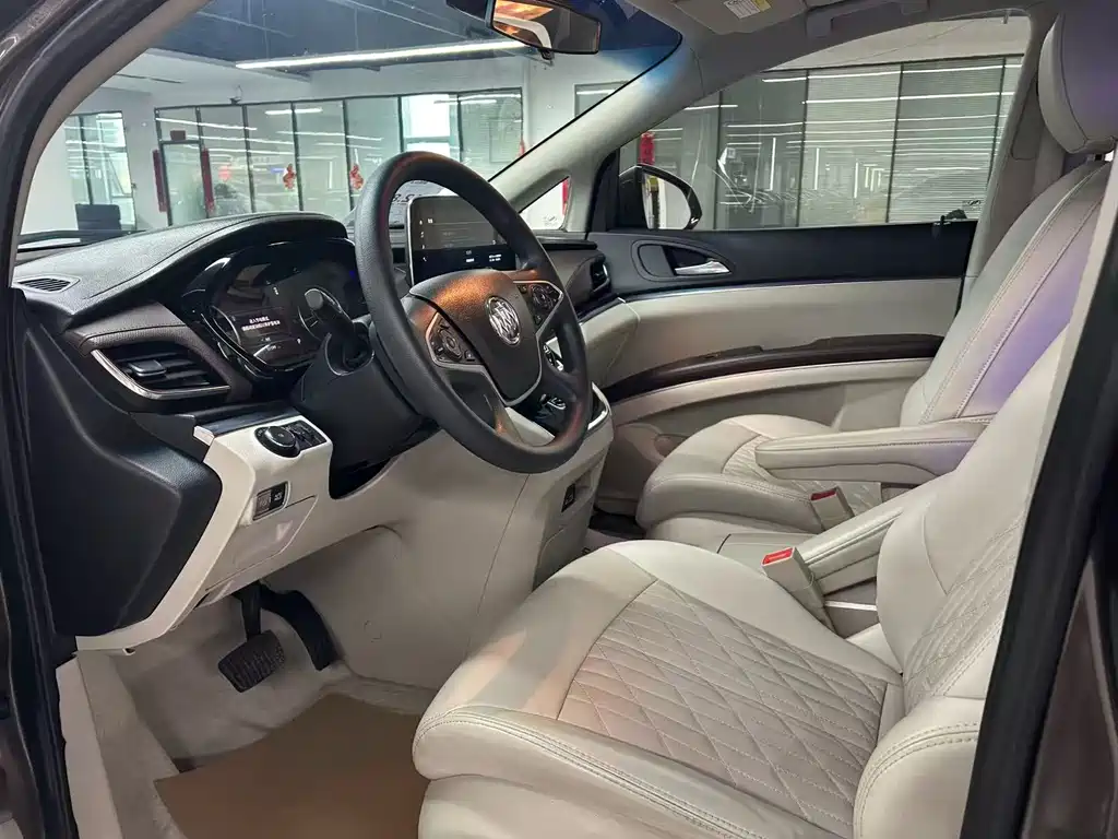 Buick GL8 2023 Comfort