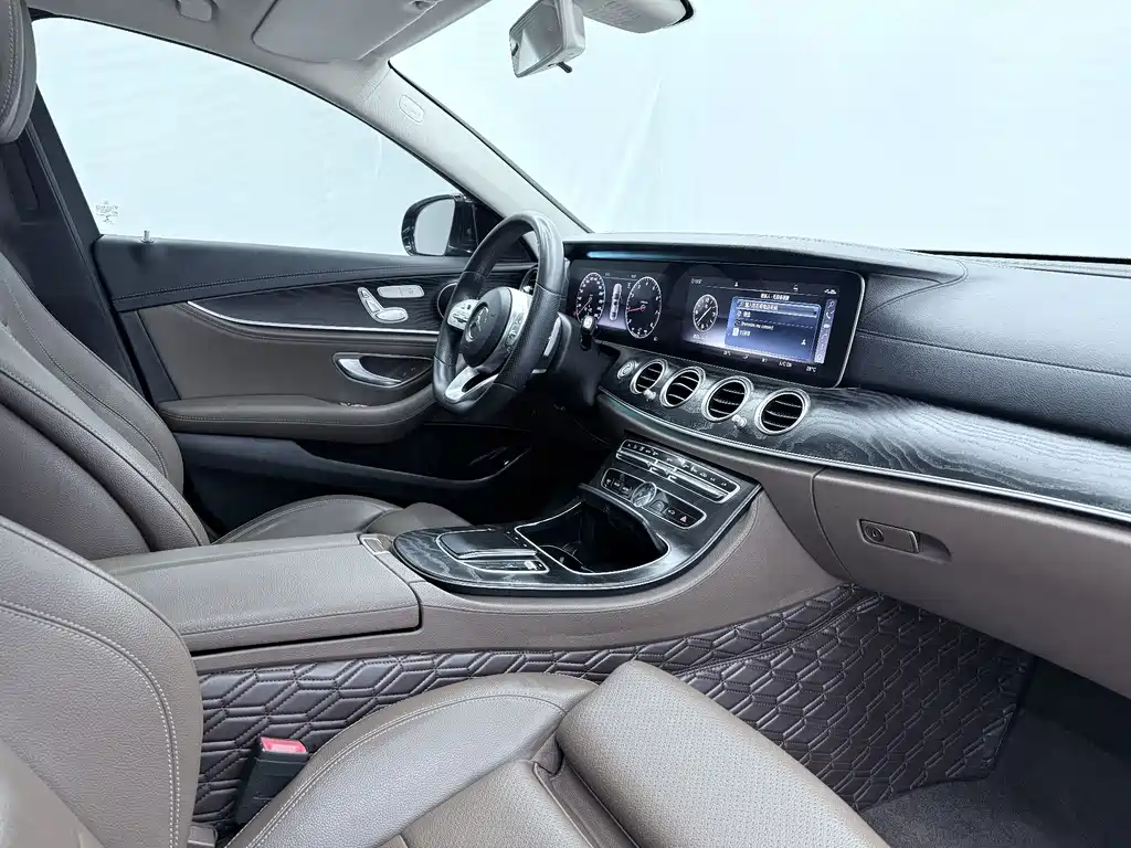 Mercedes-Benz E-Class E 2019 E 200 L Sport