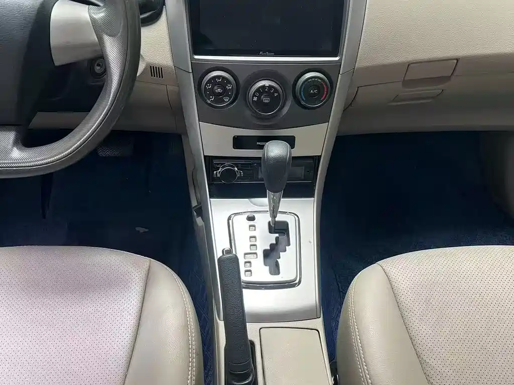 Toyota Corolla 2013 1.6L AT GL