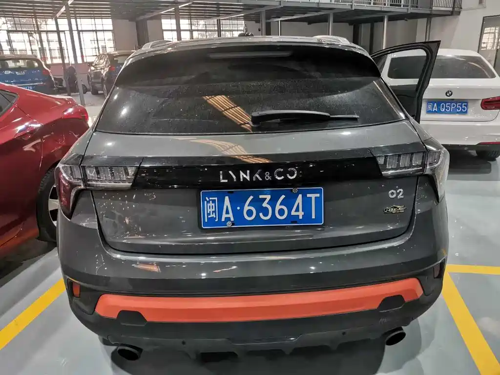 LYNK 02