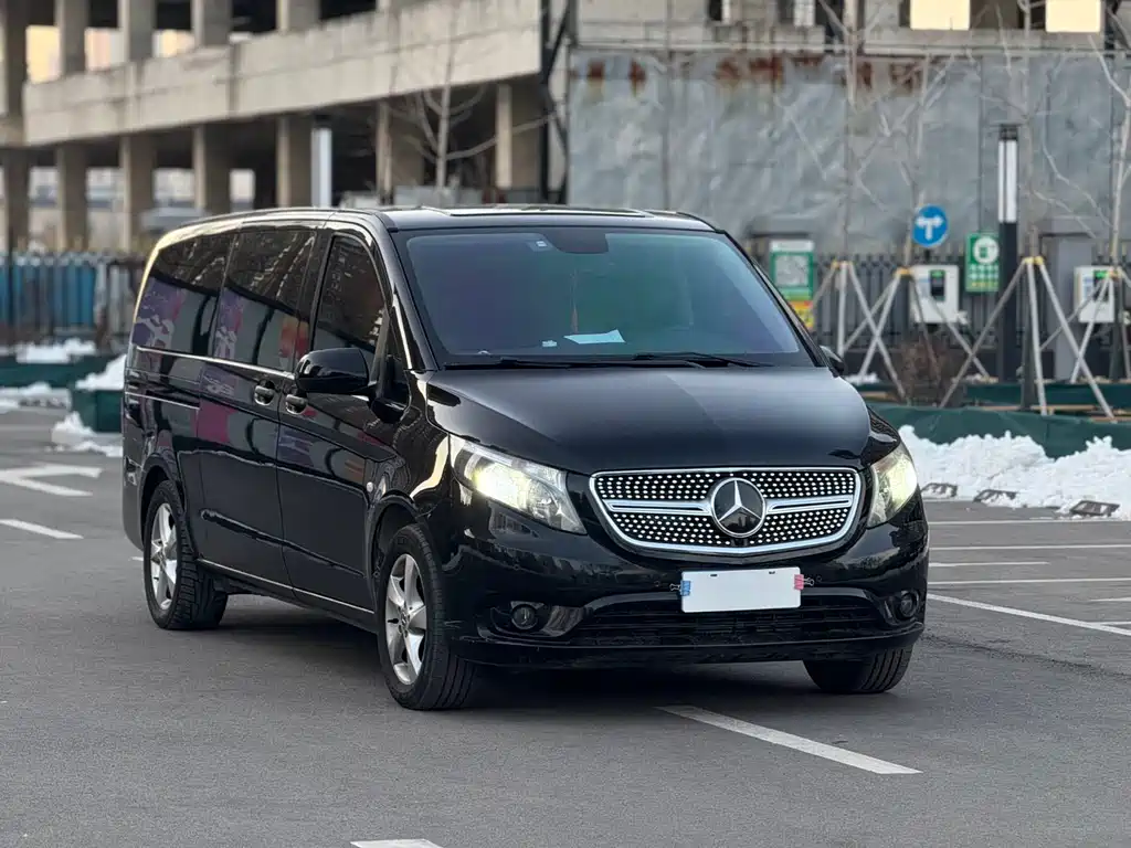 MERCEDES-BENZ VITO