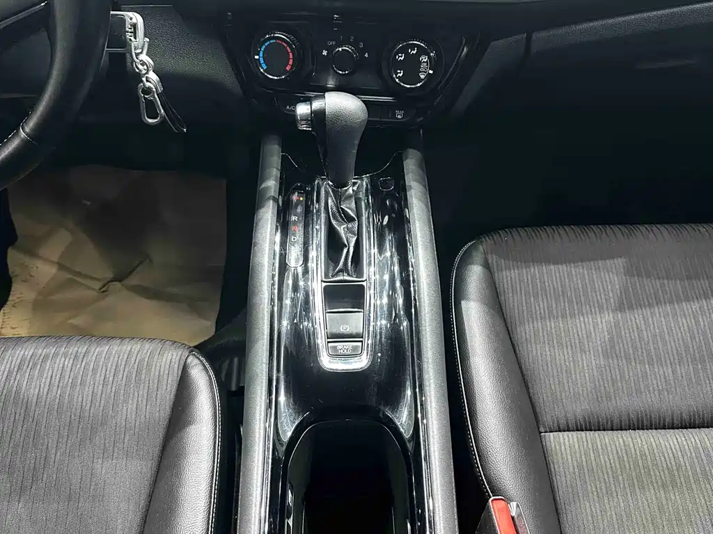 Honda Vezel — миниатюра 12