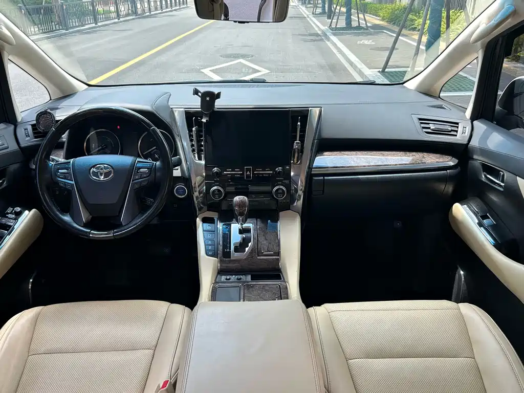 Toyota Alphard Hybrid 2.5L Premium Edition, фото 8