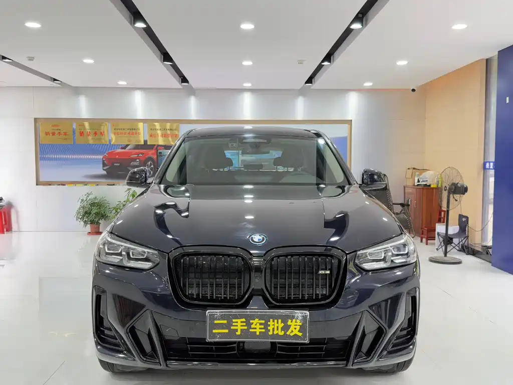 BMW iX3 2023 Lead