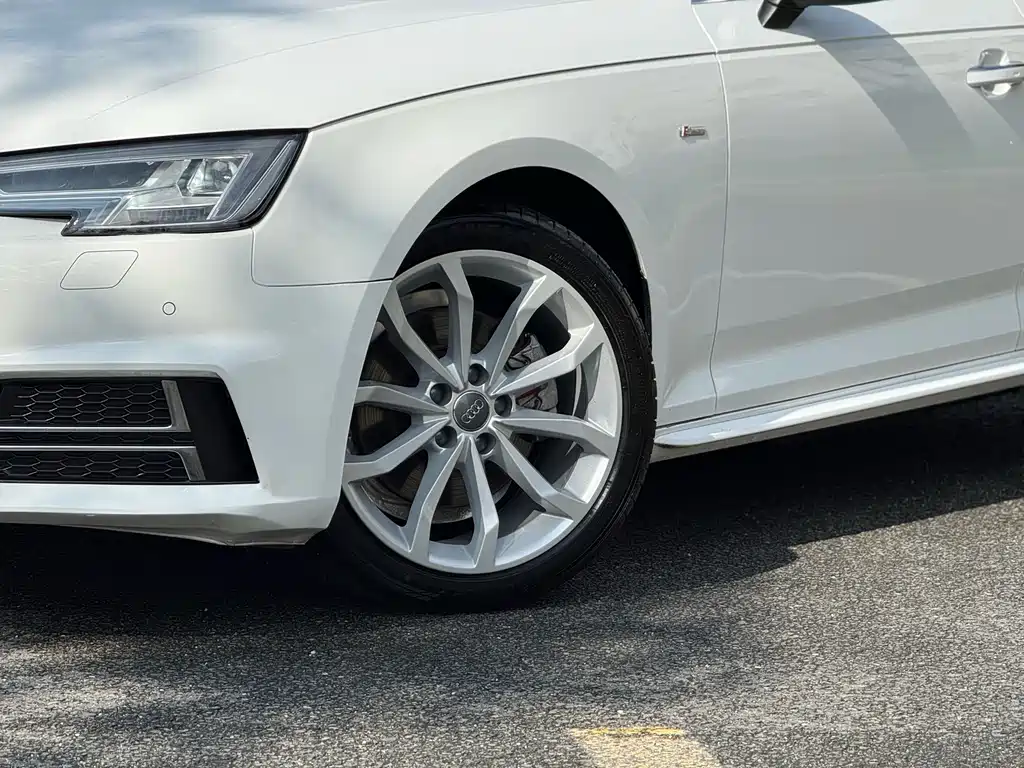Audi A4L — миниатюра 4