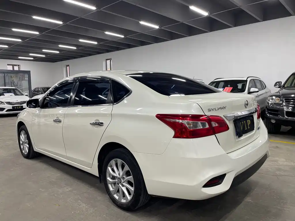 Nissan Sylphy — миниатюра 6
