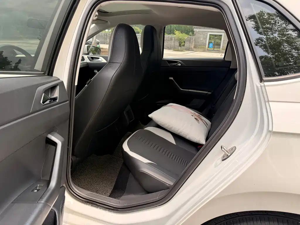 Volkswagen Polo 2021 Plus 1.5L AT