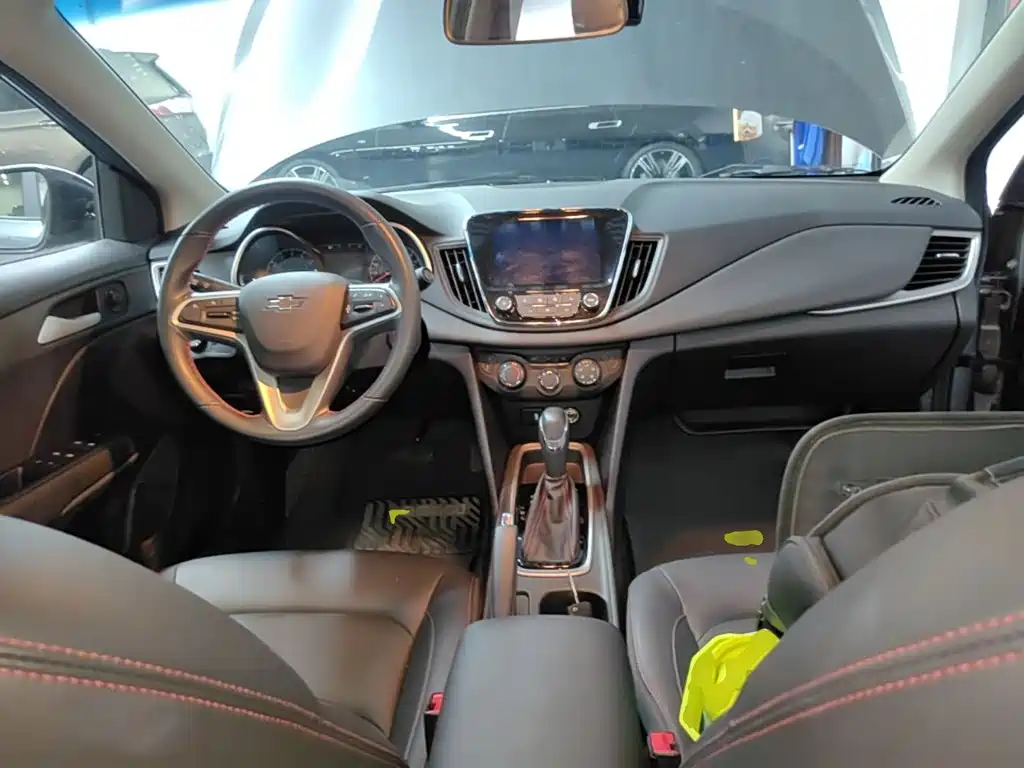 Chevrolet Monza — миниатюра 10