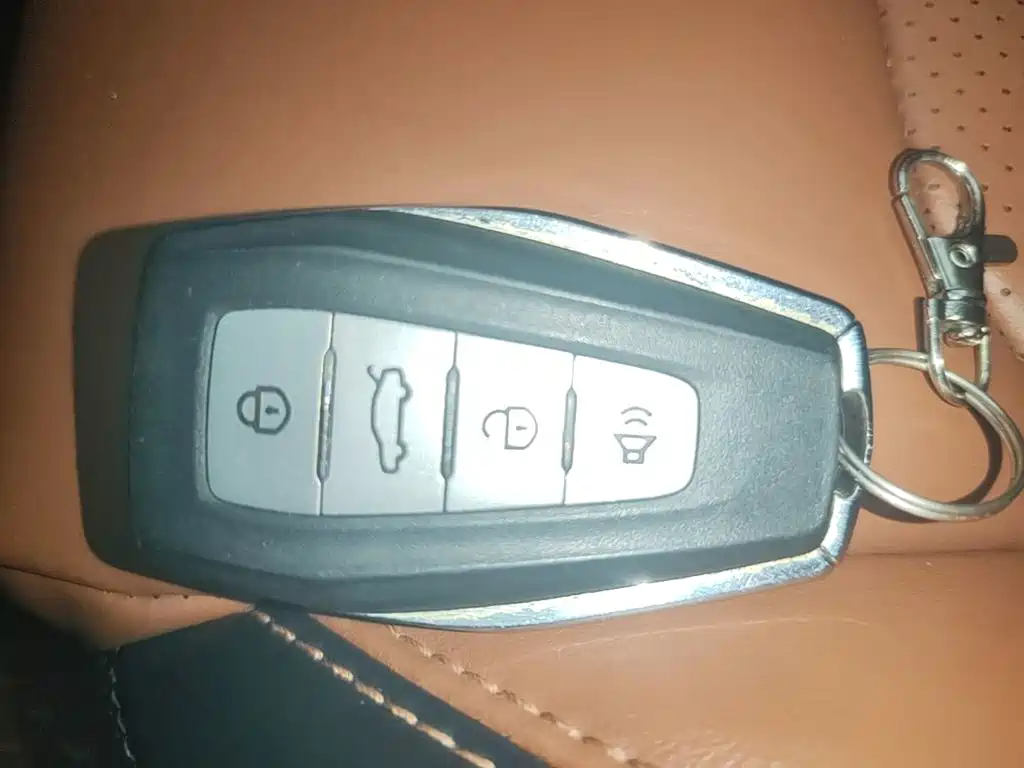 Geely Vision X6 — миниатюра 9