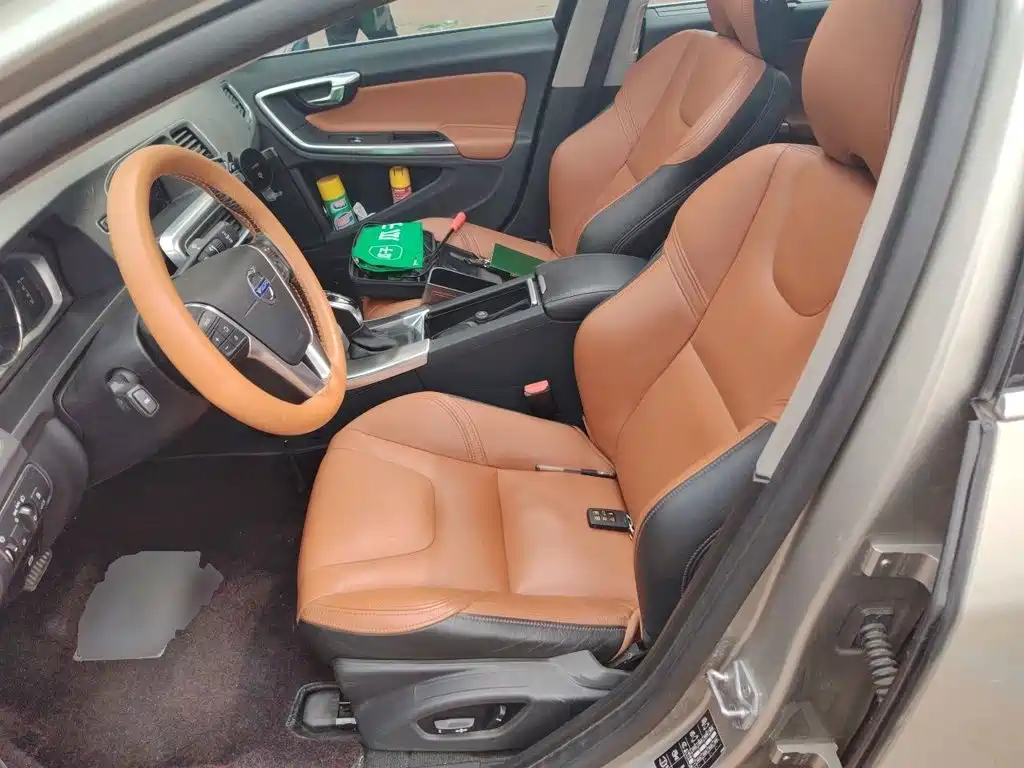 Volvo S60 — миниатюра 11