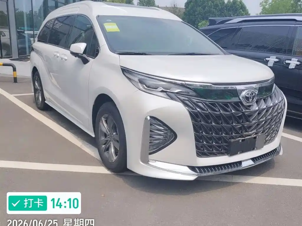 Toyota Sienna 2026 2.5L AT