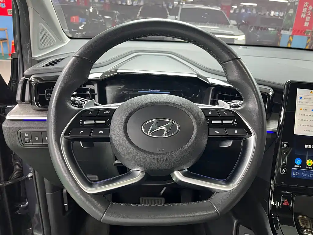 Hyundai Custo — миниатюра 11