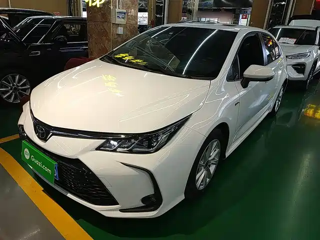 TOYOTA COROLLA 2024