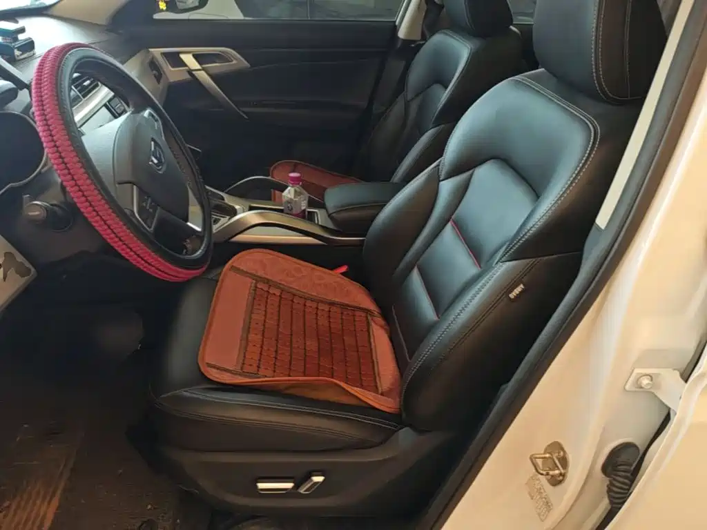Geely Boyue — миниатюра 15