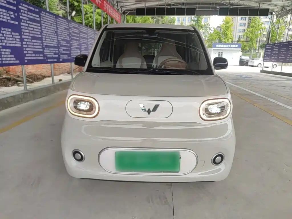 Wuling MINIEV — миниатюра 3