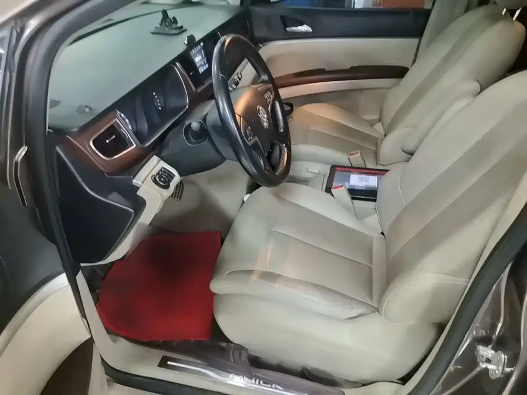Buick GL8 — миниатюра 15
