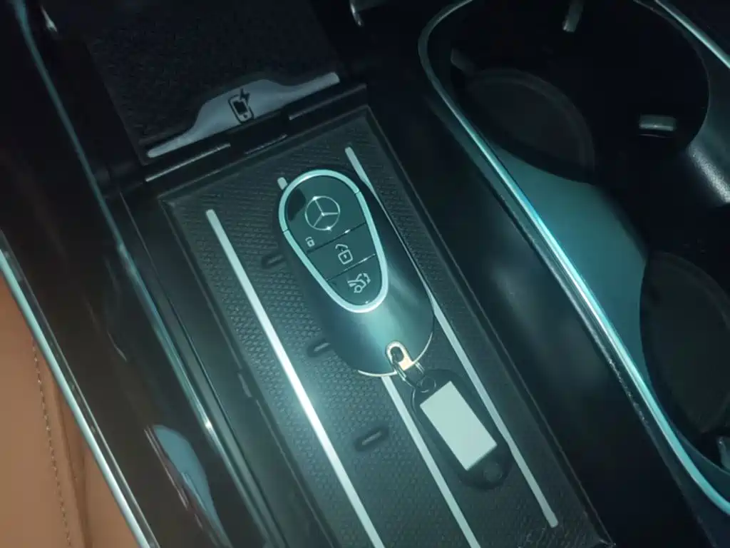 Mercedes-Benz S-Class — миниатюра 13