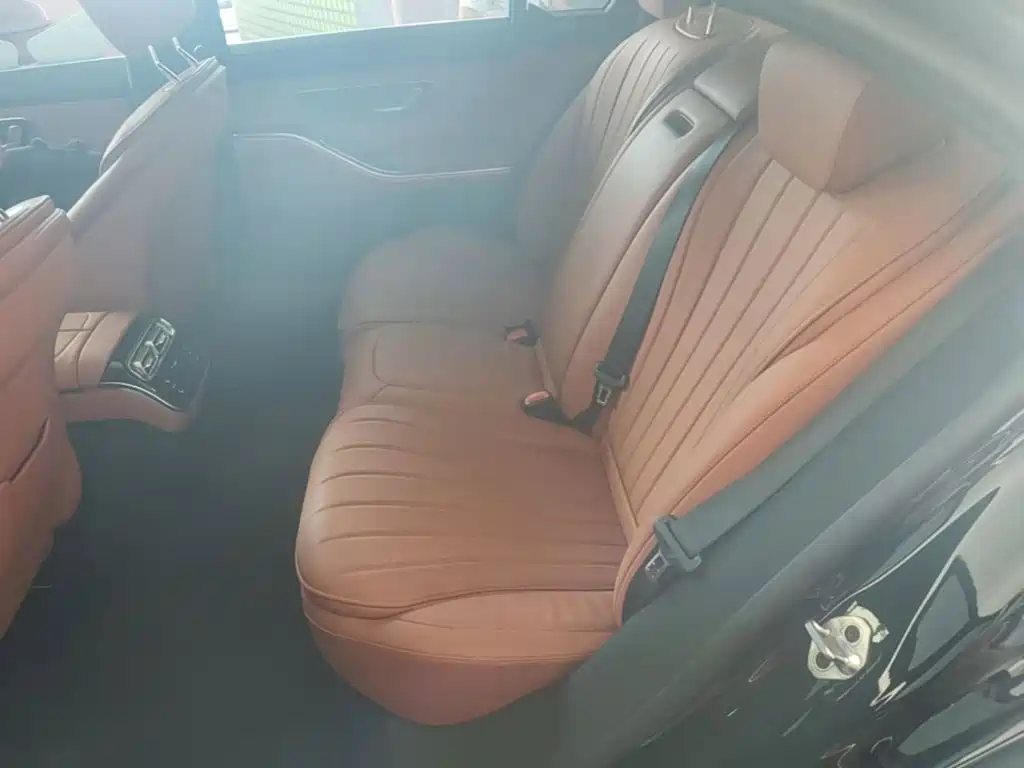 Mercedes-Benz S-Class — миниатюра 22