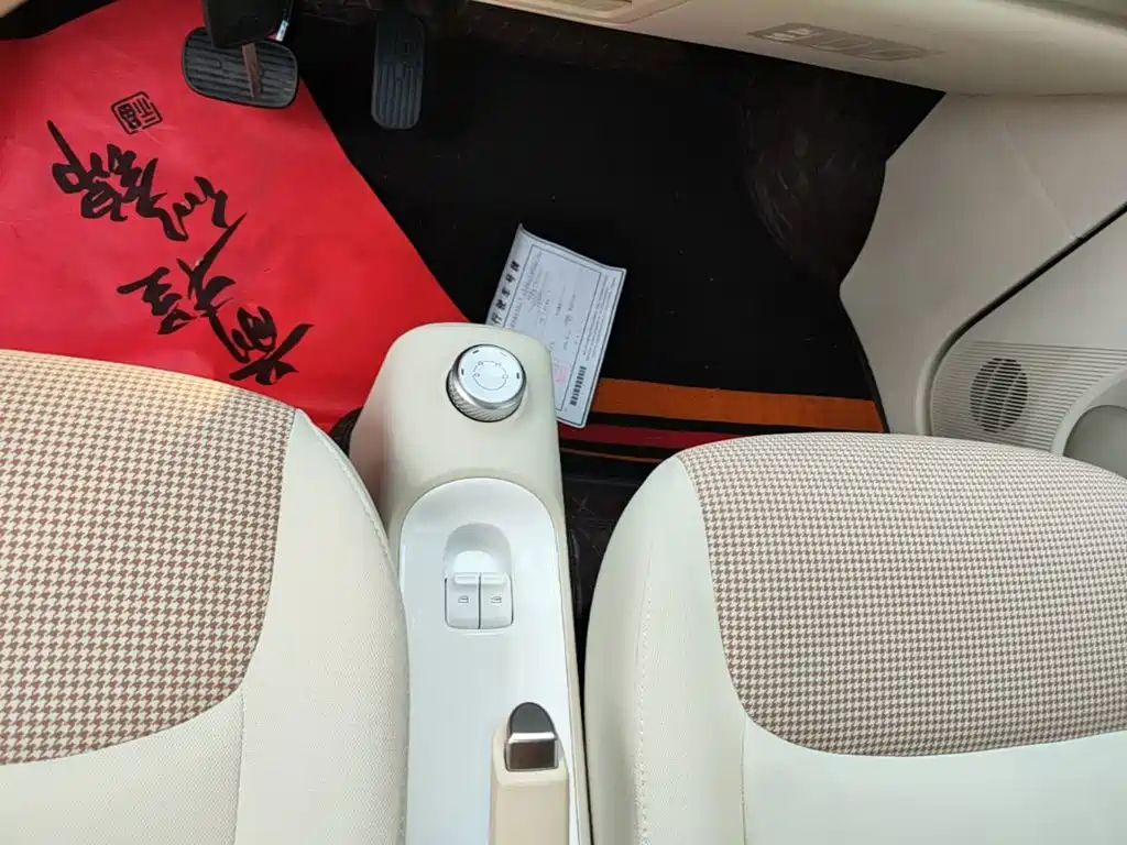 Wuling MINIEV — миниатюра 14