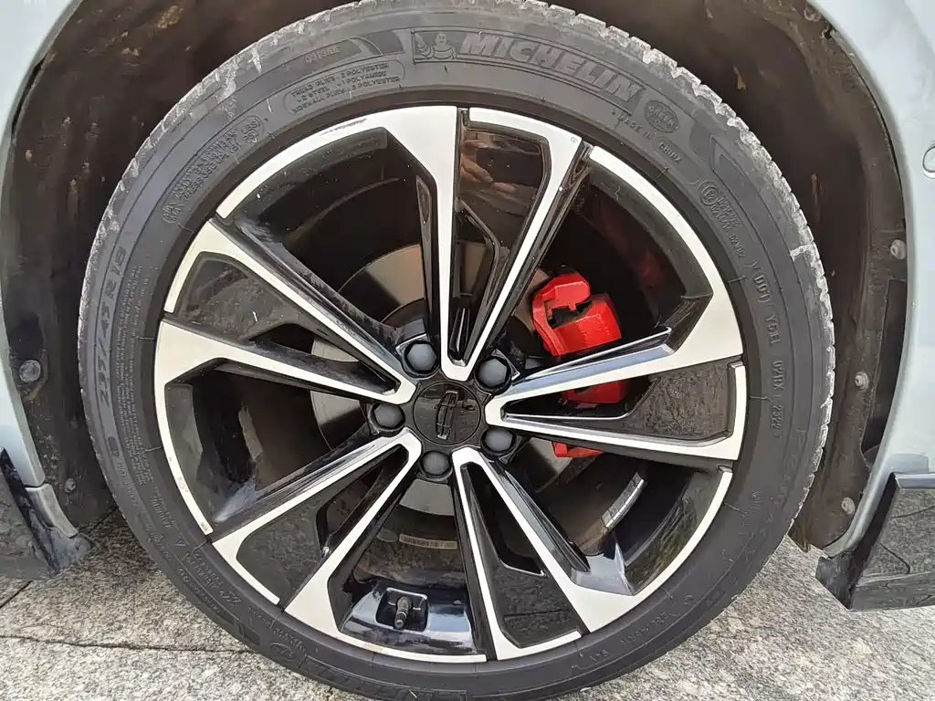Geely Xingrui — миниатюра 15