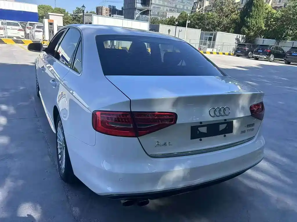 Audi A4L — миниатюра 8