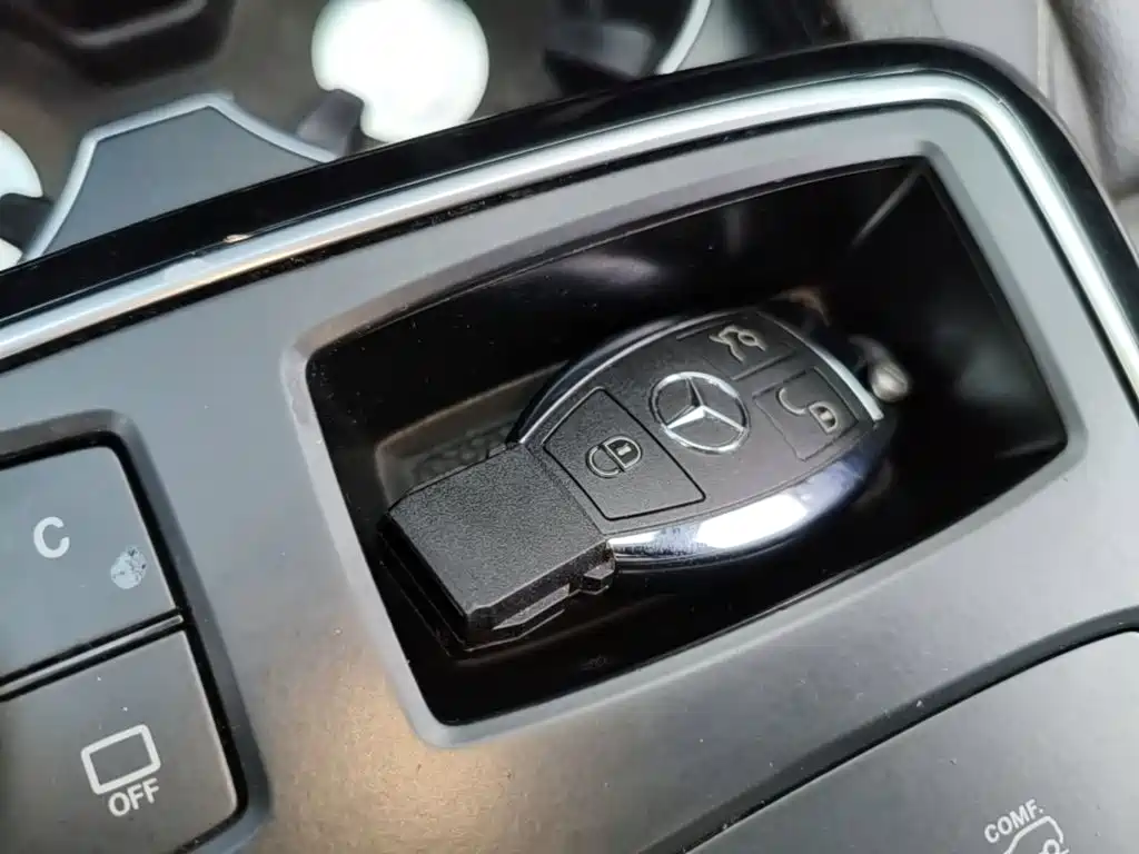 Mercedes-Benz GLE (Import) — миниатюра 9