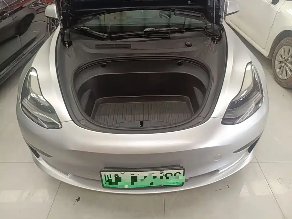 Tesla Model 3 — миниатюра 20