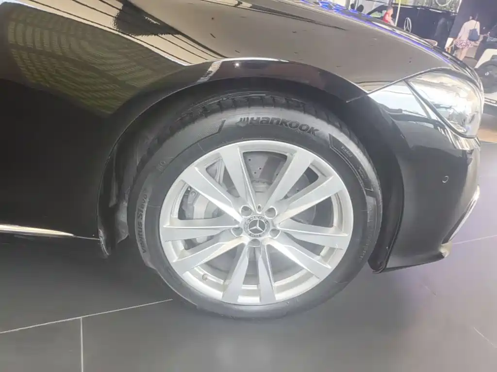 Mercedes-Benz S-Class — миниатюра 12