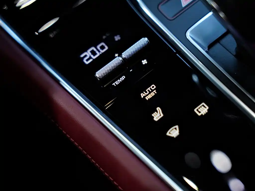 Porsche Panamera — миниатюра 18