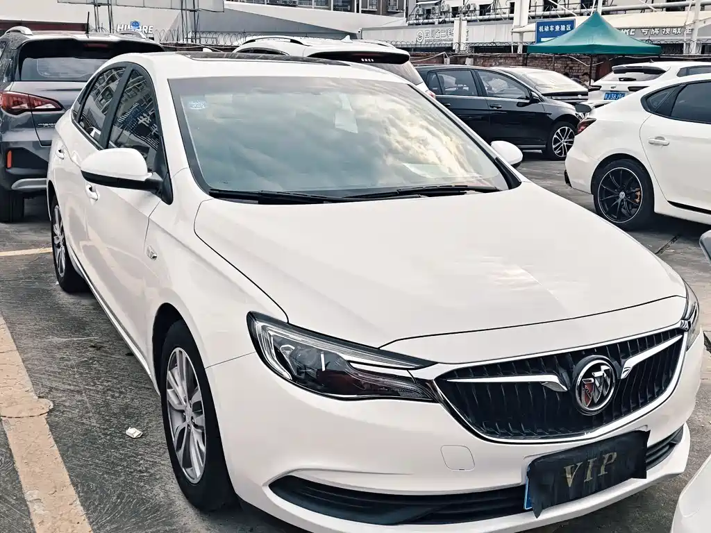 Buick Excelle — миниатюра 3