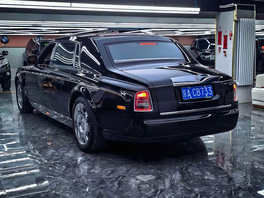 Rolls-Royce Phantom — миниатюра 25