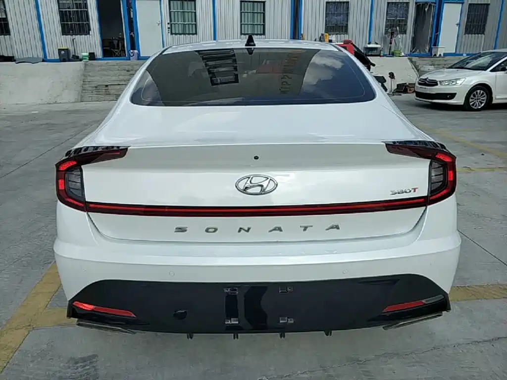 Hyundai Sonata — миниатюра 6