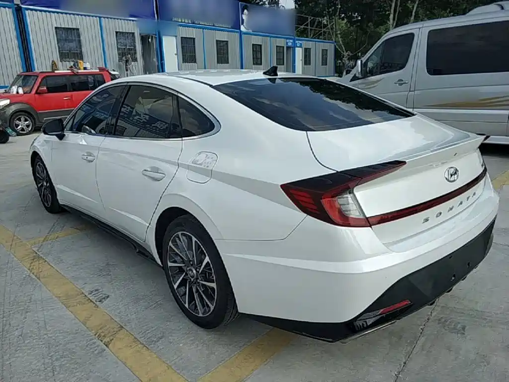 Hyundai Sonata — миниатюра 5