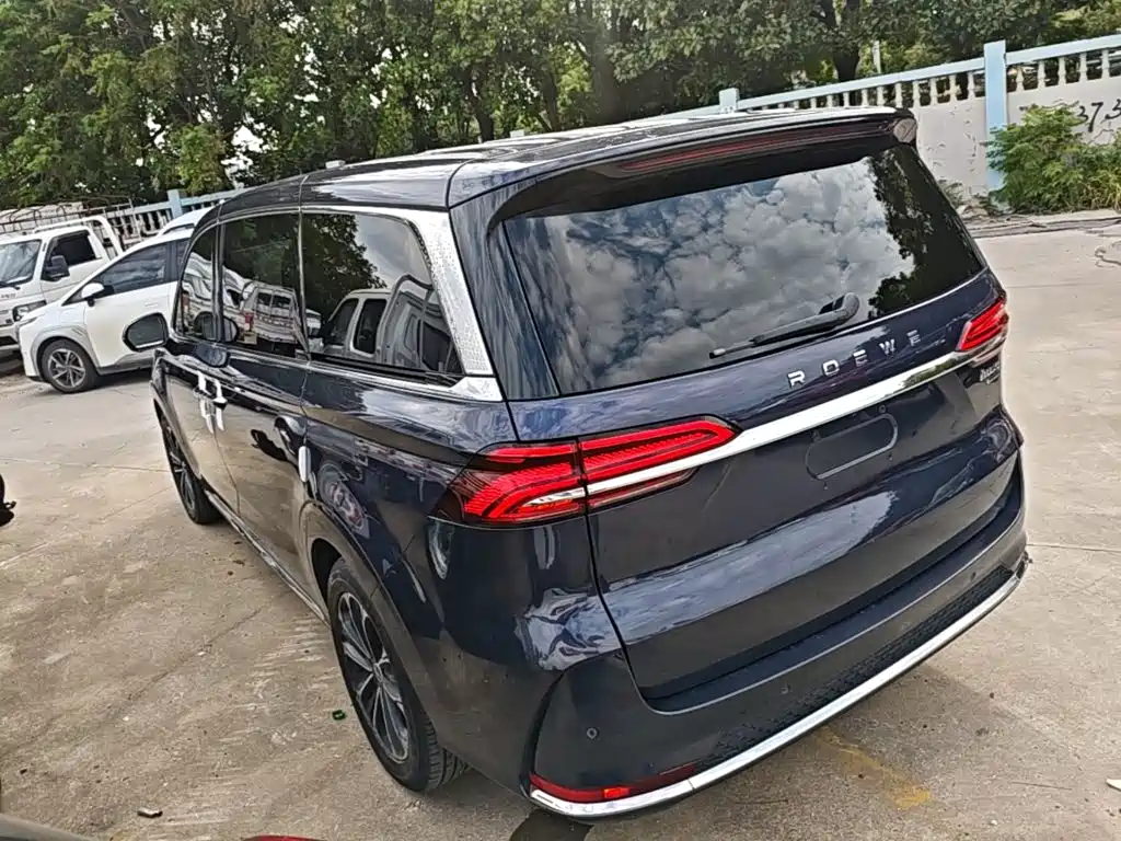 Roewe iMAX8 — миниатюра 5