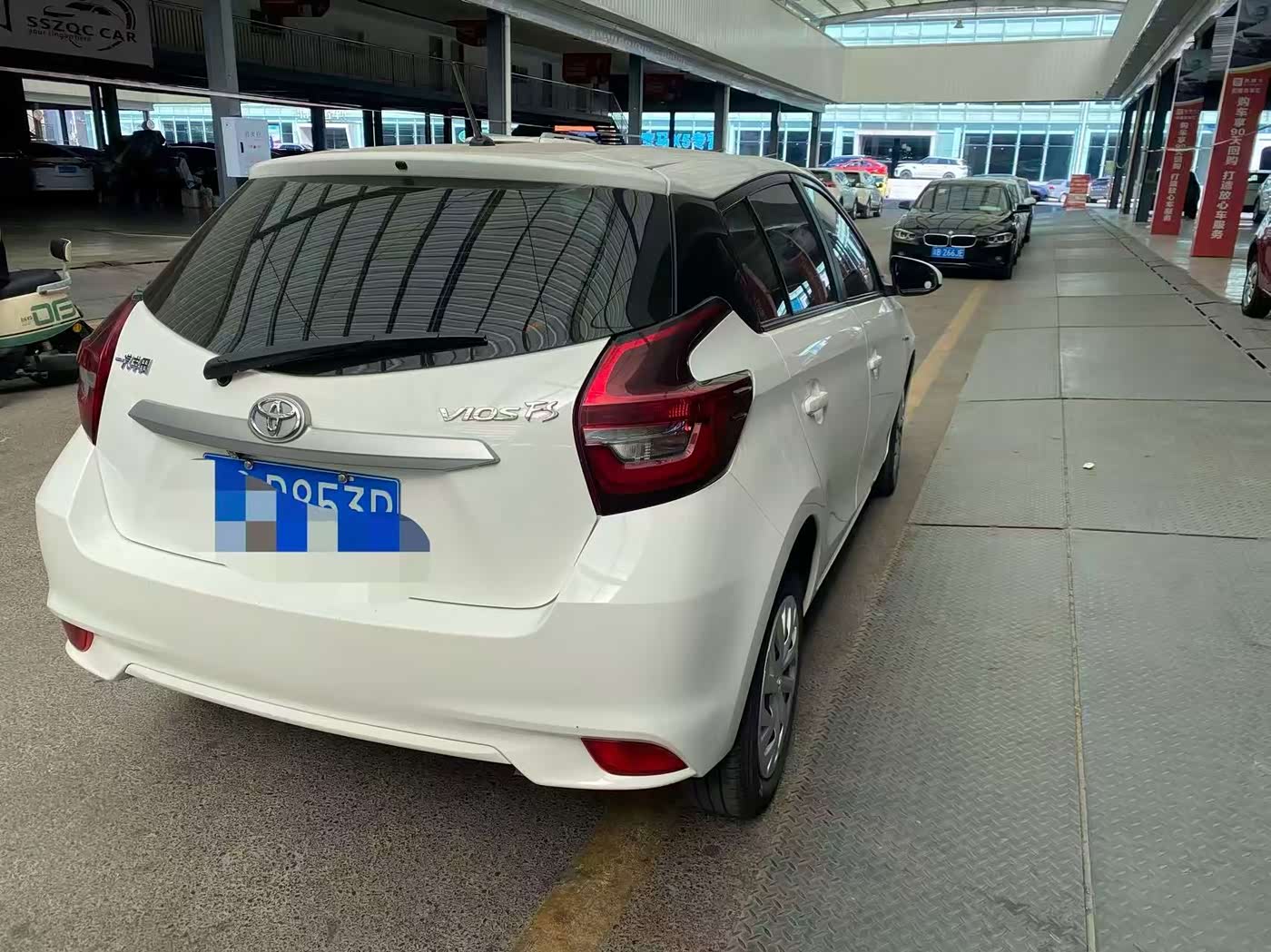 Toyota Vios FS 1.5 л 2023 г. Белый, пробег 49000 км
