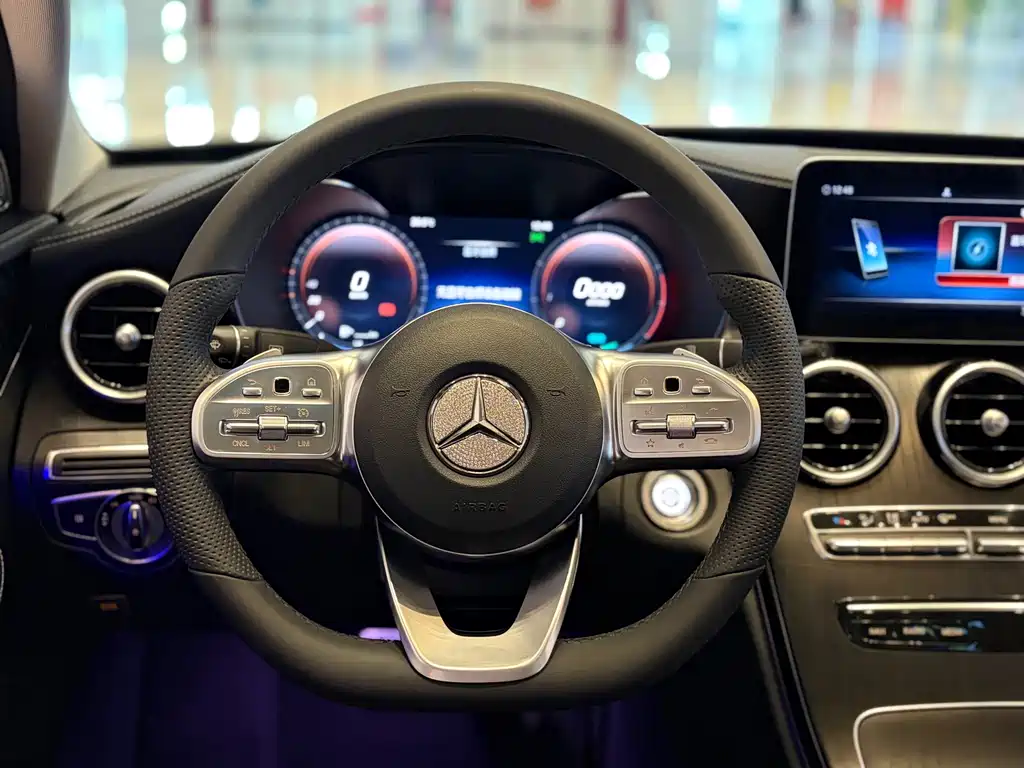 Mercedes-Benz C-Class — миниатюра 17