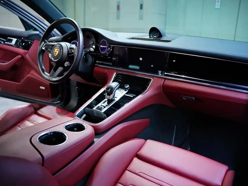 Porsche Panamera — миниатюра 30