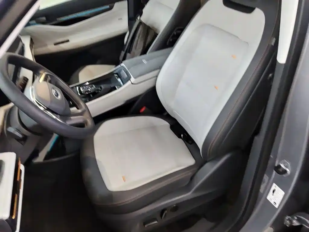 Ford Edge — миниатюра 15