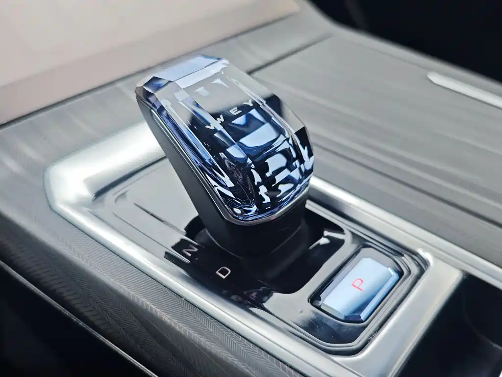 WEI PAI WEI BRAND LATTE DHT PHEV